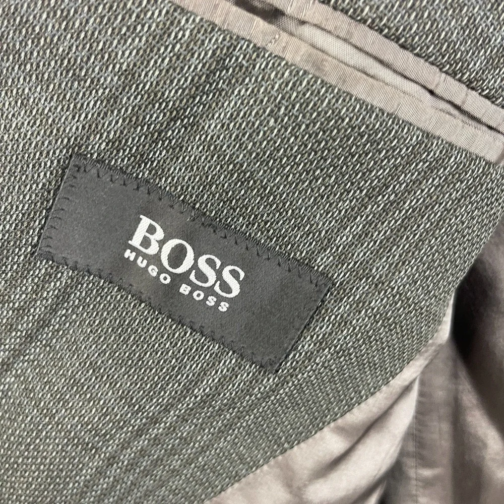 VTG Hugo Boss Blazer Sport Coat Mens 46R Gray Windowpane 3 Button Germany FLAWS